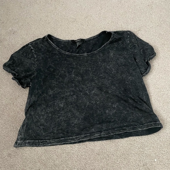 Black crop top - Picture 1 of 2